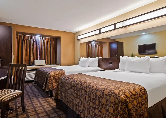 Hotel Microtel & By Wyndham